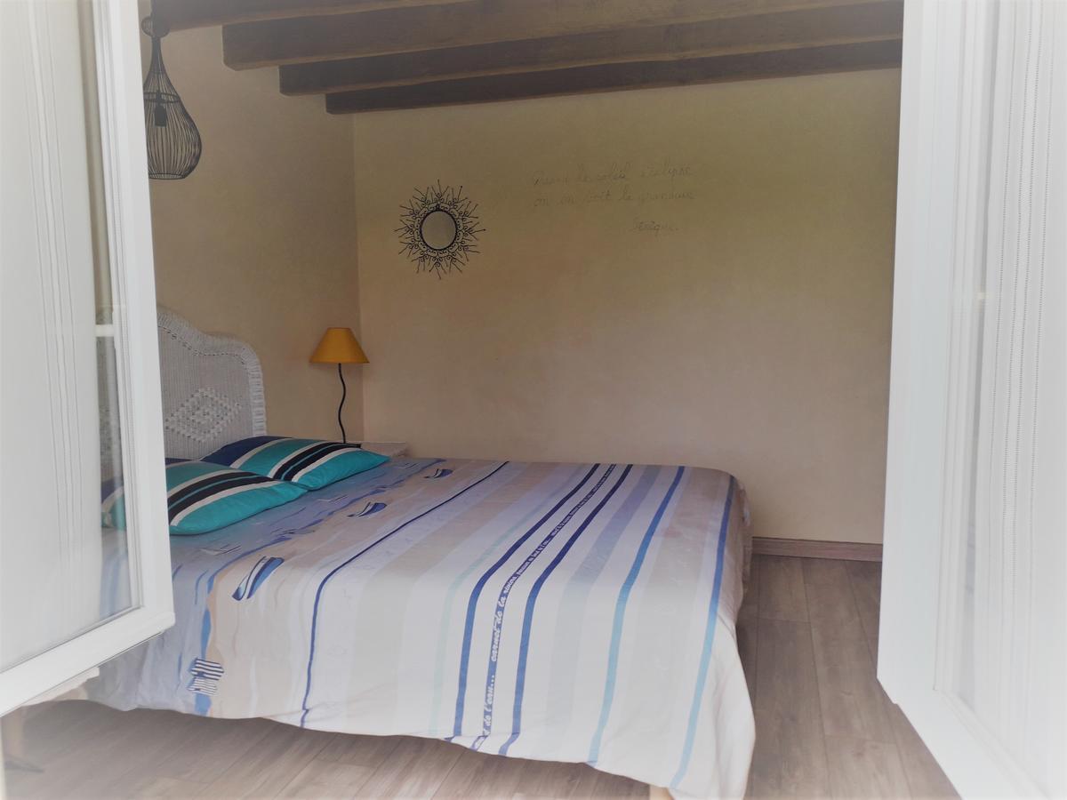 Vendrennes Chez Florymarysol Bed & Breakfast Екстериор снимка